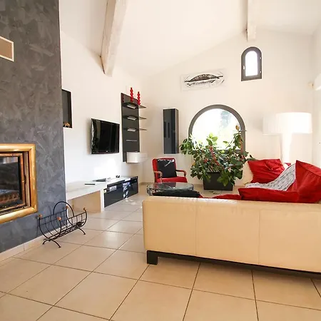 Villa Spacious With Swimming Pool - Chemin De La Souque