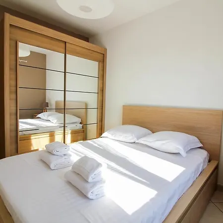 Spacious With Swimming Pool - Chemin De La Souque Aix-en-Provence