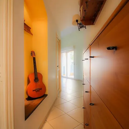 Spacious With Swimming Pool - Chemin De La Souque Villa *